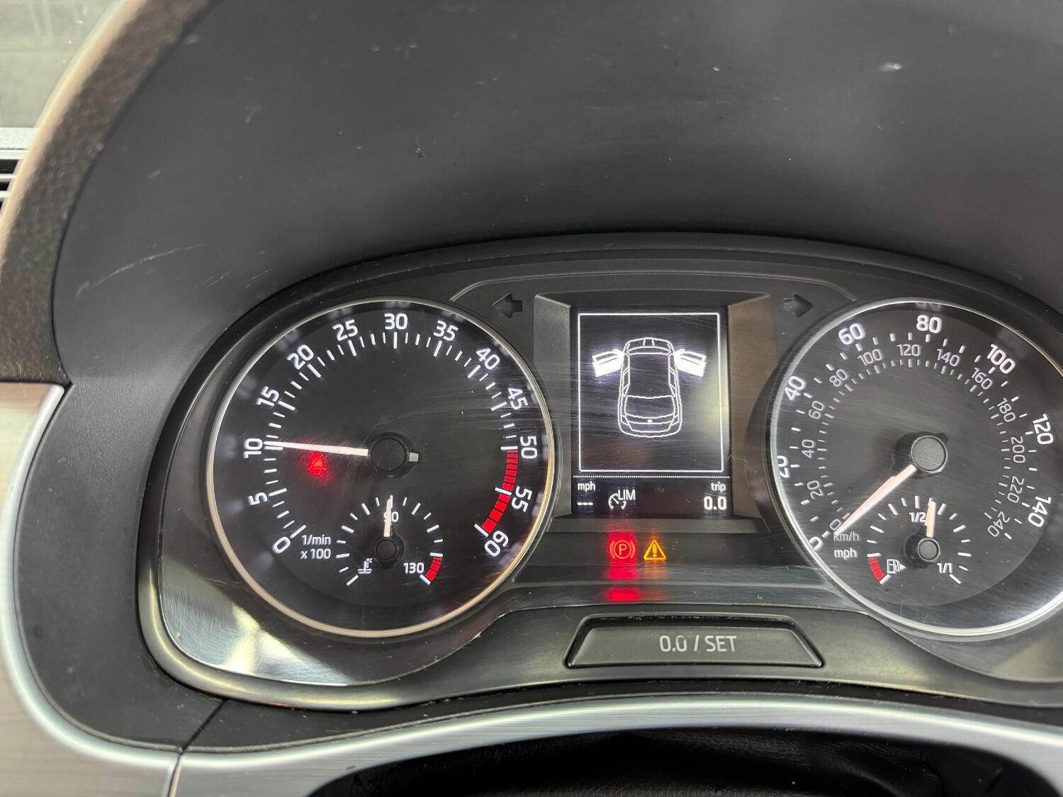 Used Skoda Fabia 2015 for sale - 77145171: Photo 24