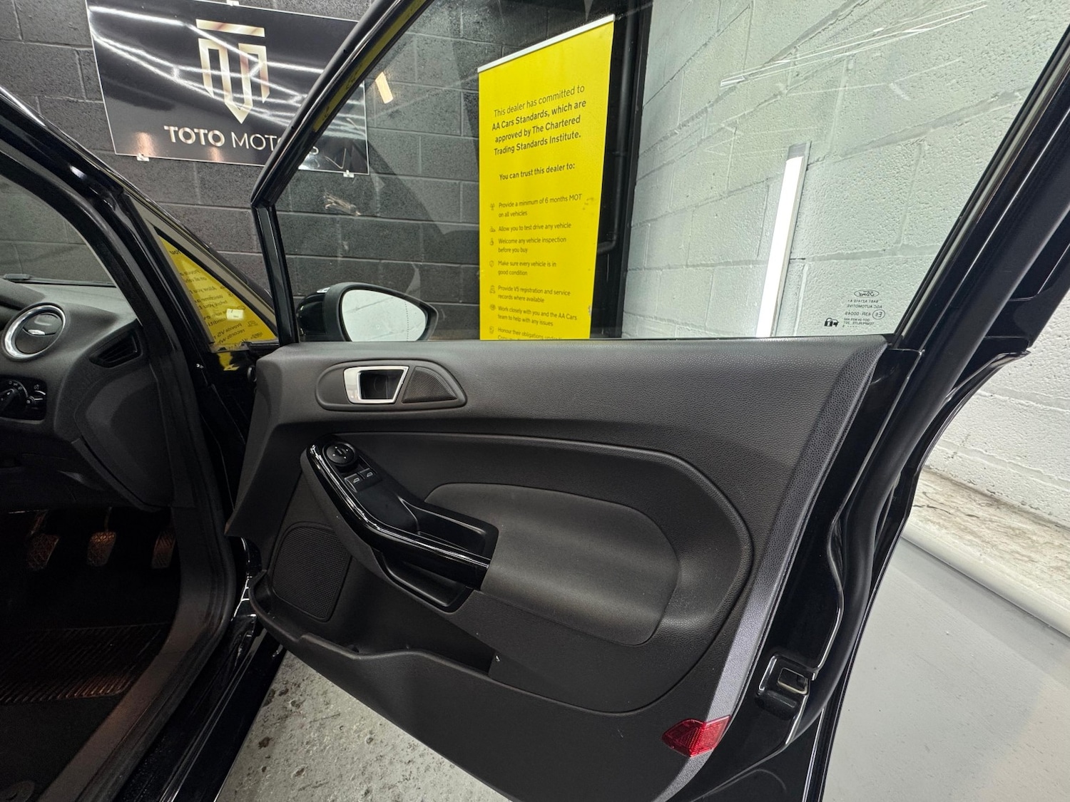 Used Ford Fiesta 2015 for sale - 76517795: Photo 14