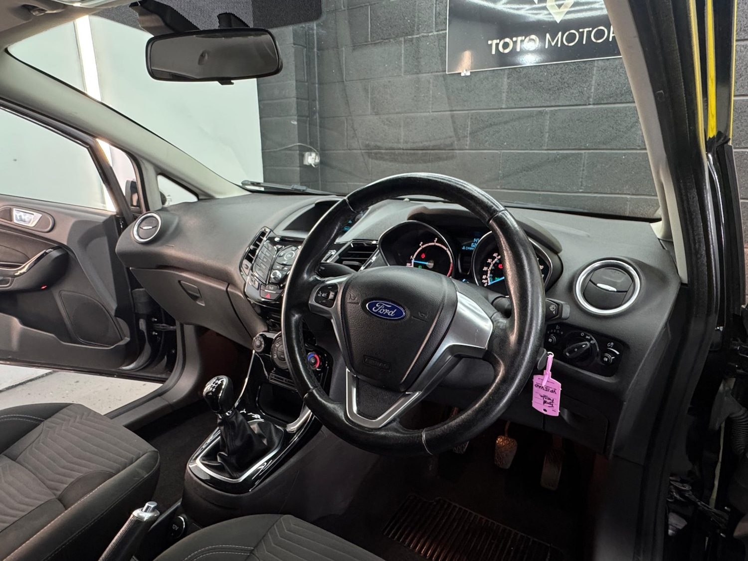 Used Ford Fiesta 2015 for sale - 76517795: Photo 17