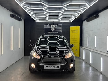 Used Ford Fiesta 2015 for sale - 76517795: Photo