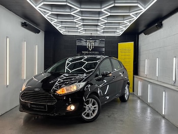 Used Ford Fiesta 2015 for sale - 76517795: Photo