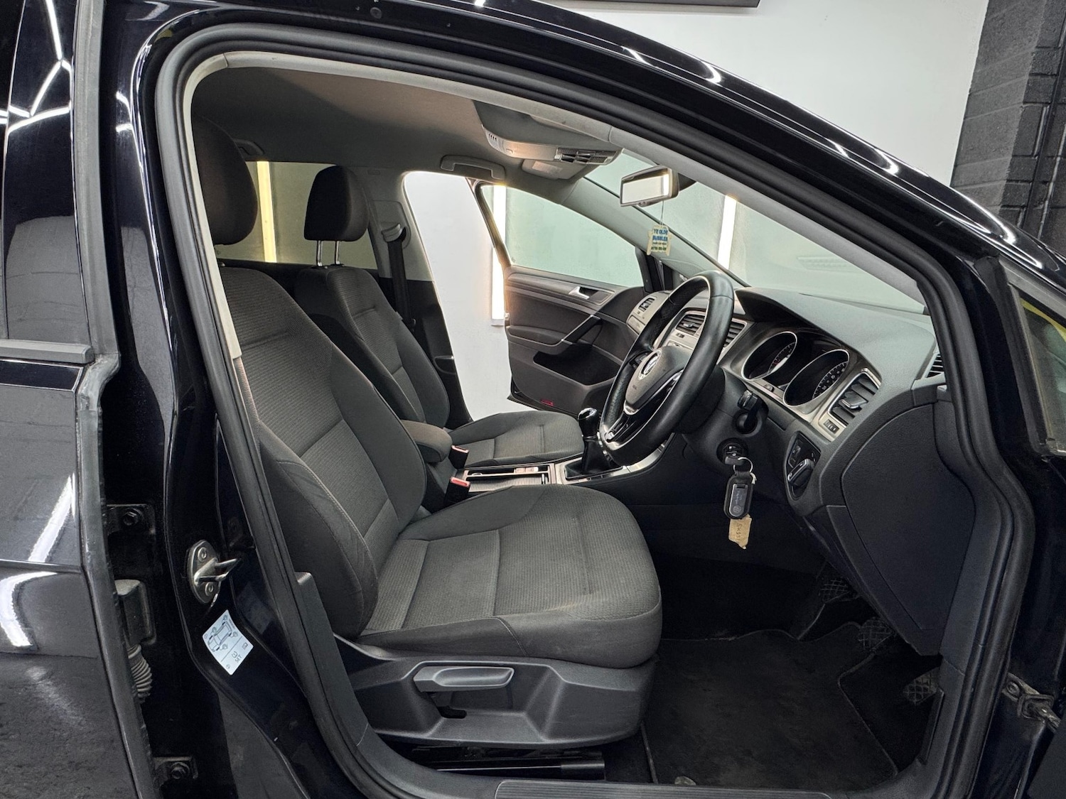 Used Volkswagen Golf 2013 for sale - 76751776: Photo 15