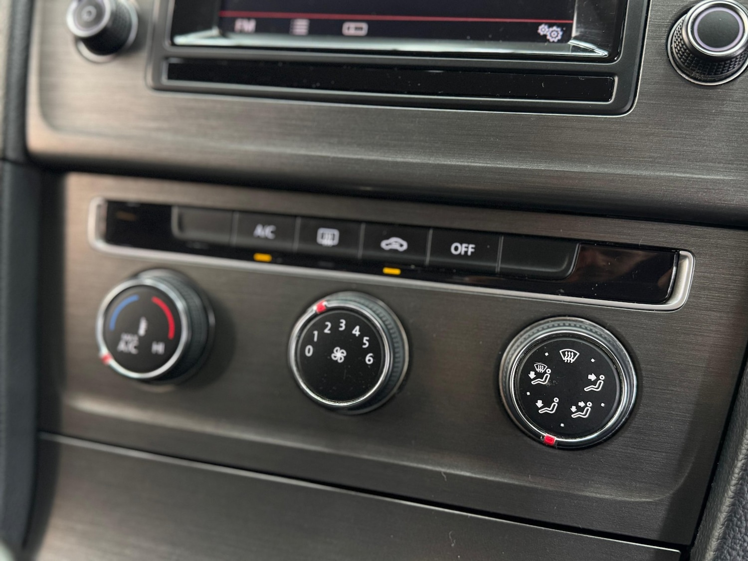 Used Volkswagen Golf 2013 for sale - 76751776: Photo 21