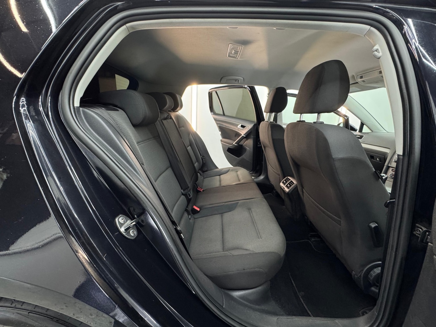 Used Volkswagen Golf 2013 for sale - 76751776: Photo 29