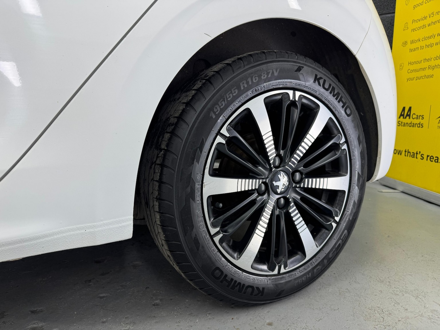 Used Peugeot 208 2016 for sale - 77145169: Photo 50