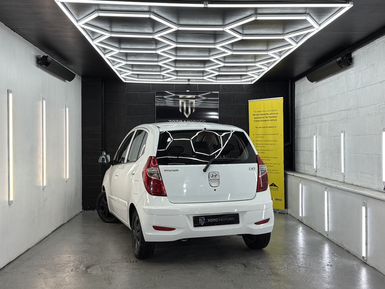 Used Hyundai i10 2013 for sale - 76510841: Photo 12