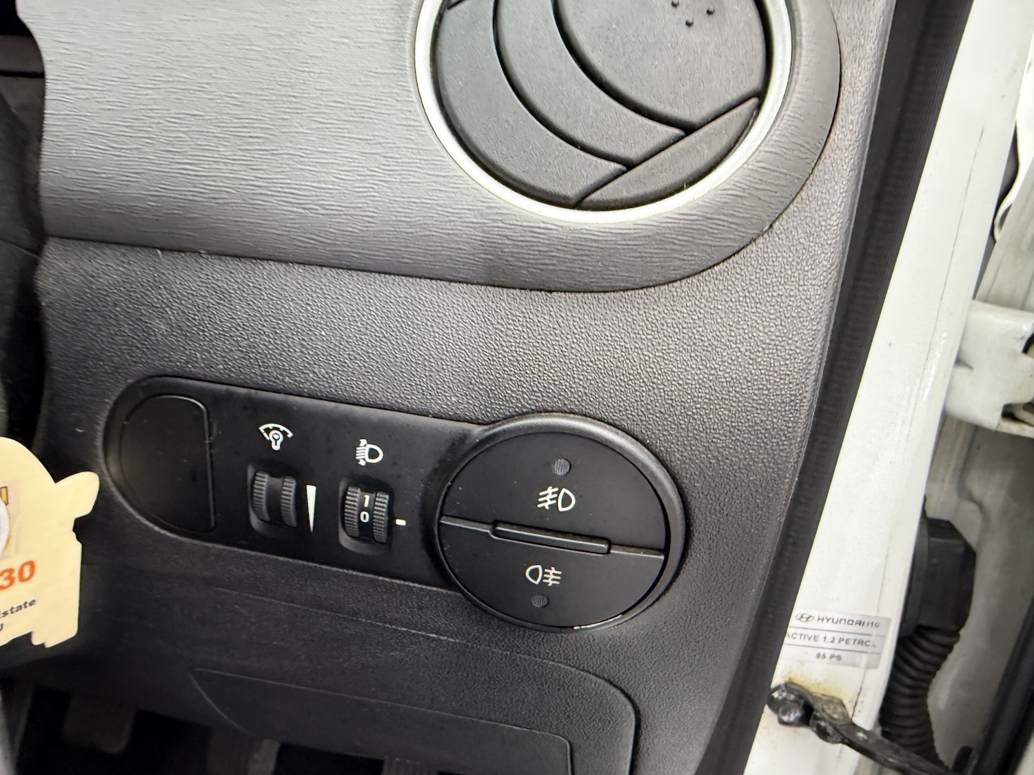 Used Hyundai i10 2013 for sale - 76510841: Photo 24