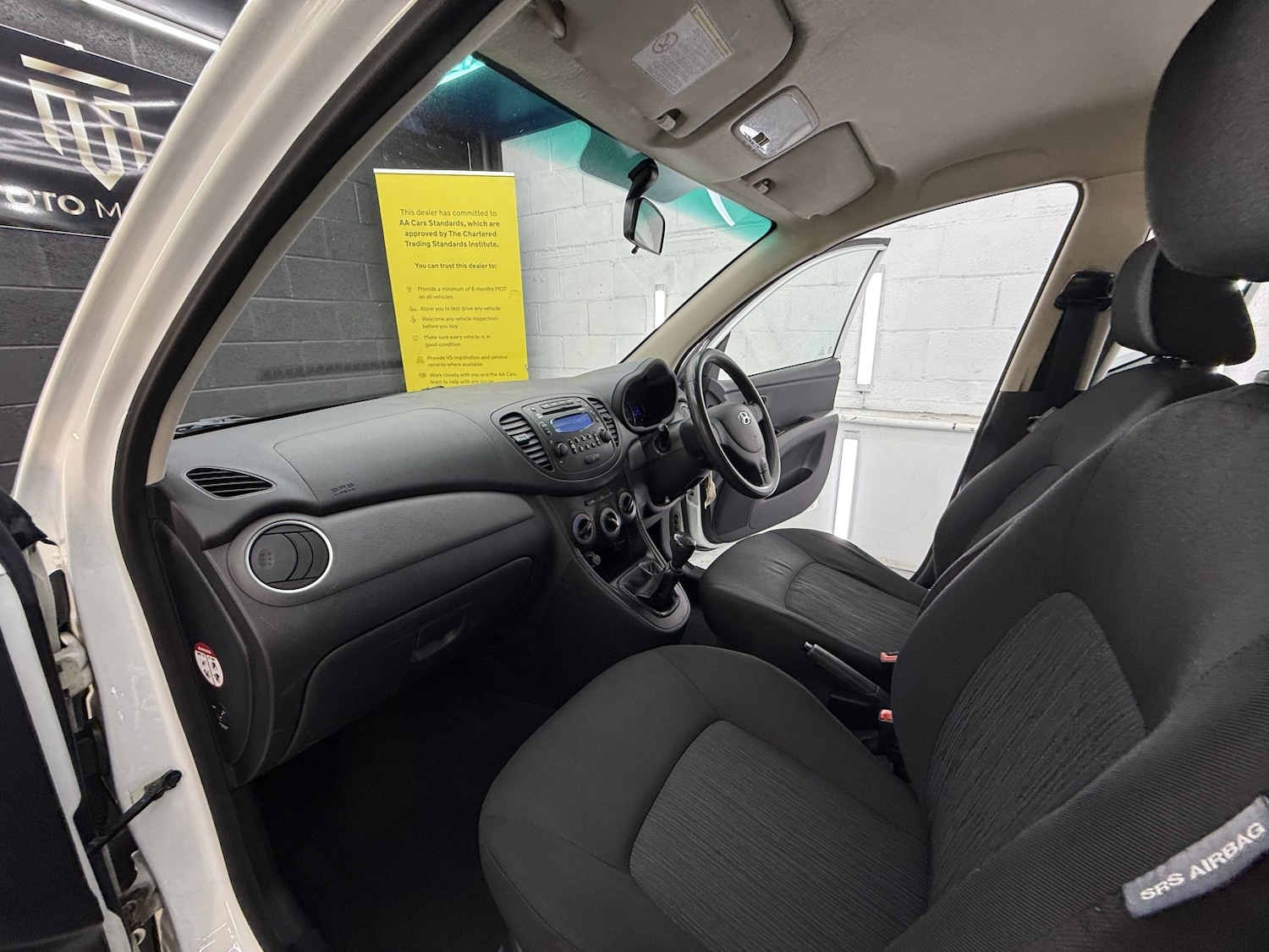 Used Hyundai i10 2013 for sale - 76510841: Photo 44