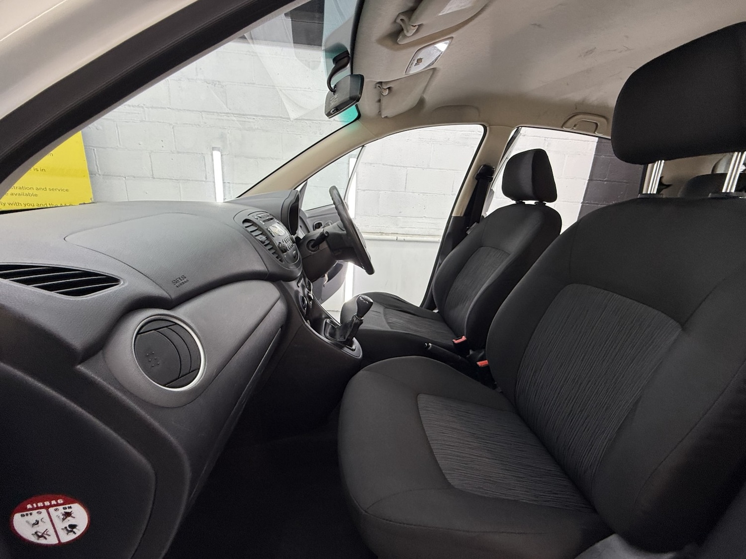 Used Hyundai i10 2013 for sale - 76510841: Photo 47