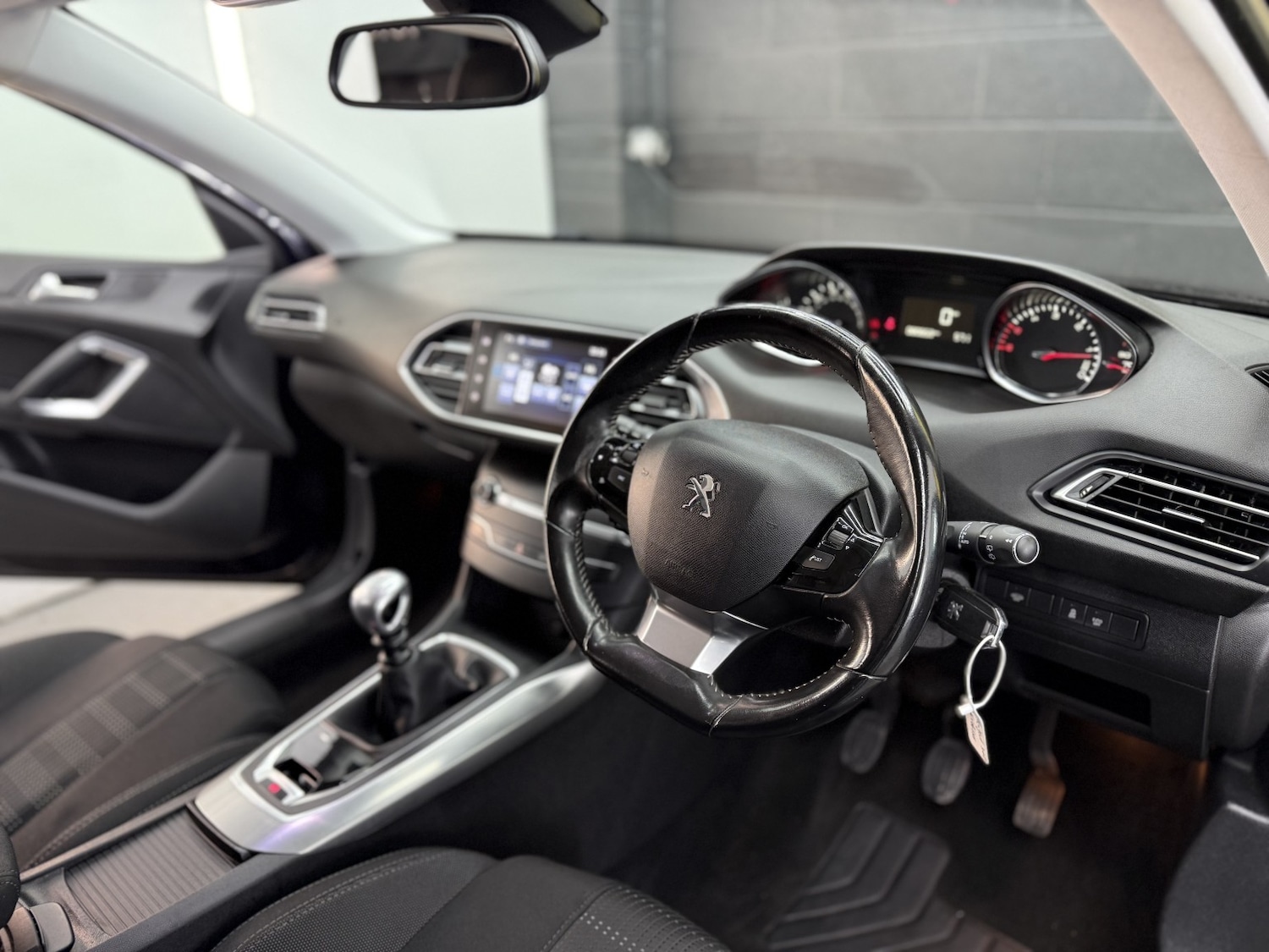 Used Peugeot 308 2016 for sale - 77558538: Photo 20