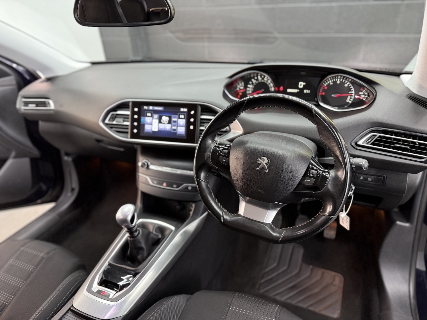 Used Peugeot 308 2016 for sale - 77558538: Photo 24