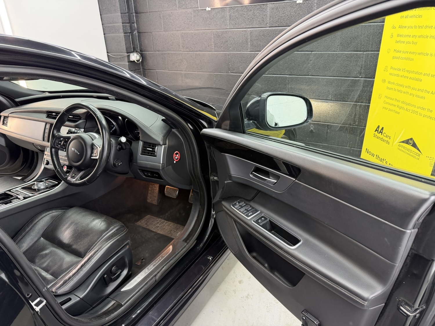 Used Jaguar XF 2015 for sale - 77802637: Photo 13