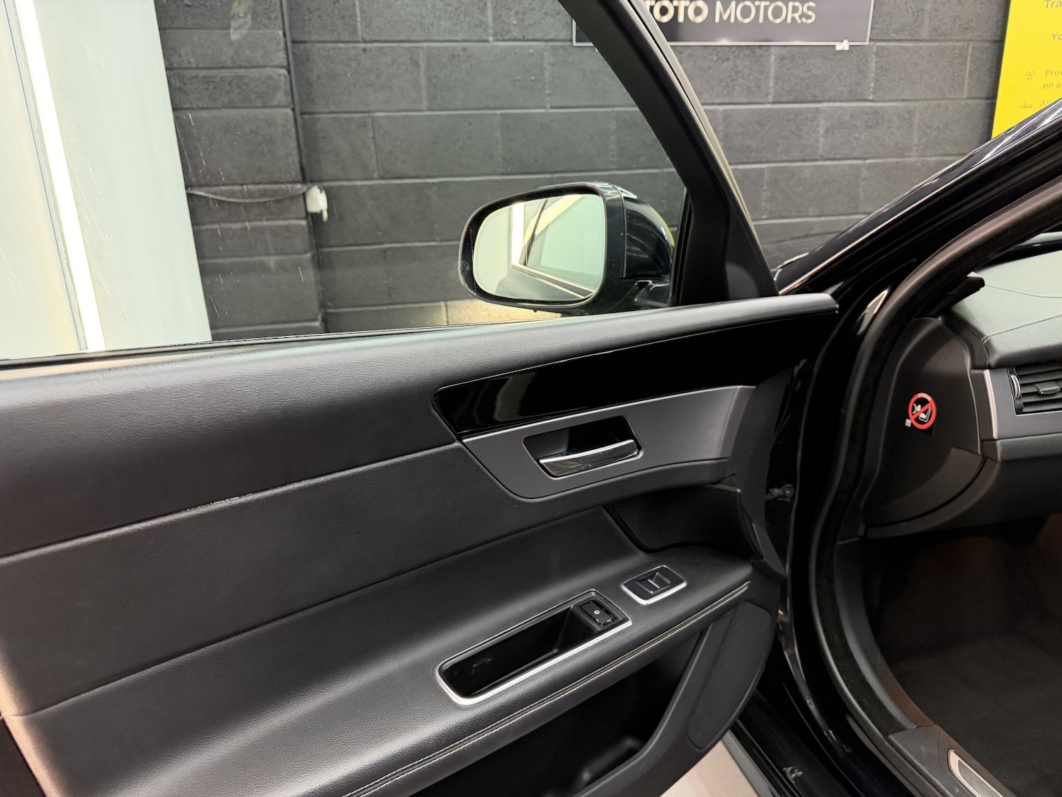 Used Jaguar XF 2015 for sale - 77802637: Photo 24