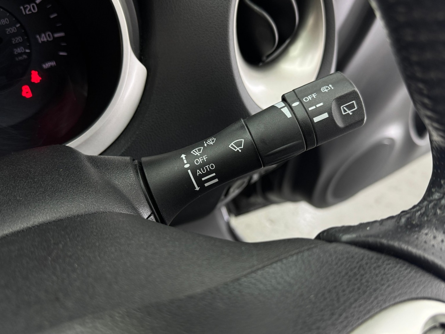 Used Nissan Juke 2012 for sale - 76142536: Photo 34
