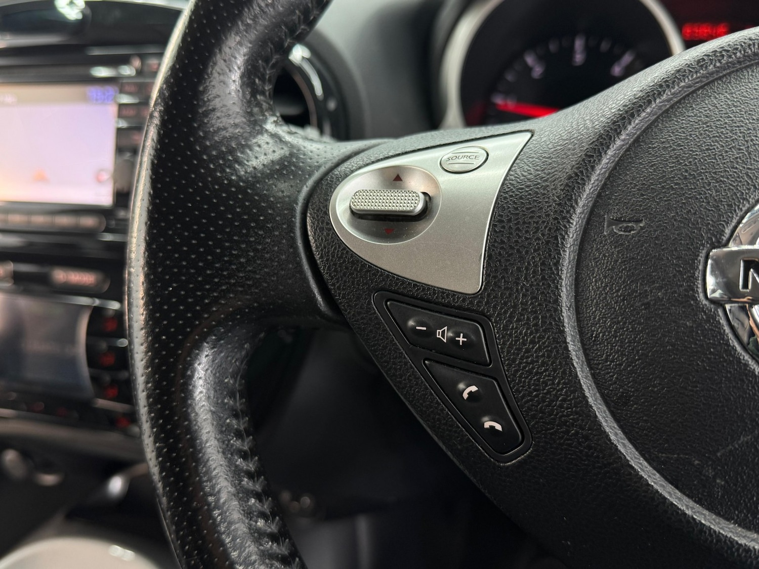 Used Nissan Juke 2012 for sale - 76142536: Photo 38