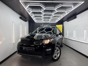 Used Land Rover Discovery Sport 2017 for sale - 78386061: Photo