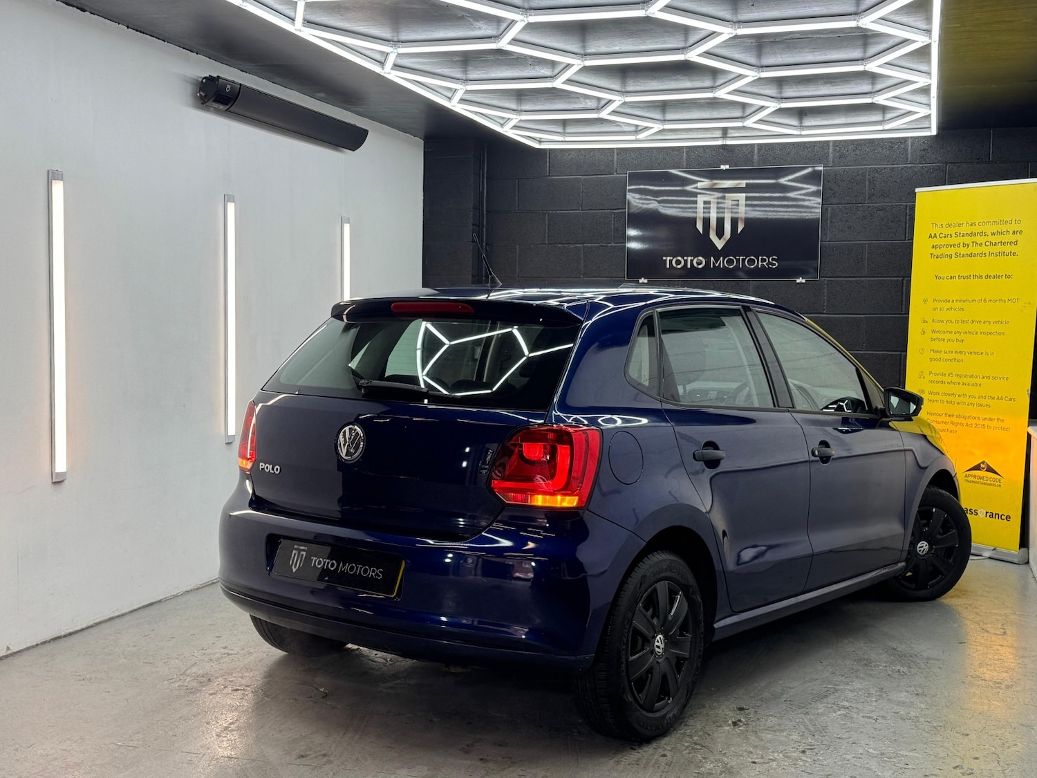 Used Volkswagen Polo 2010 for sale - 76941751: Photo 10