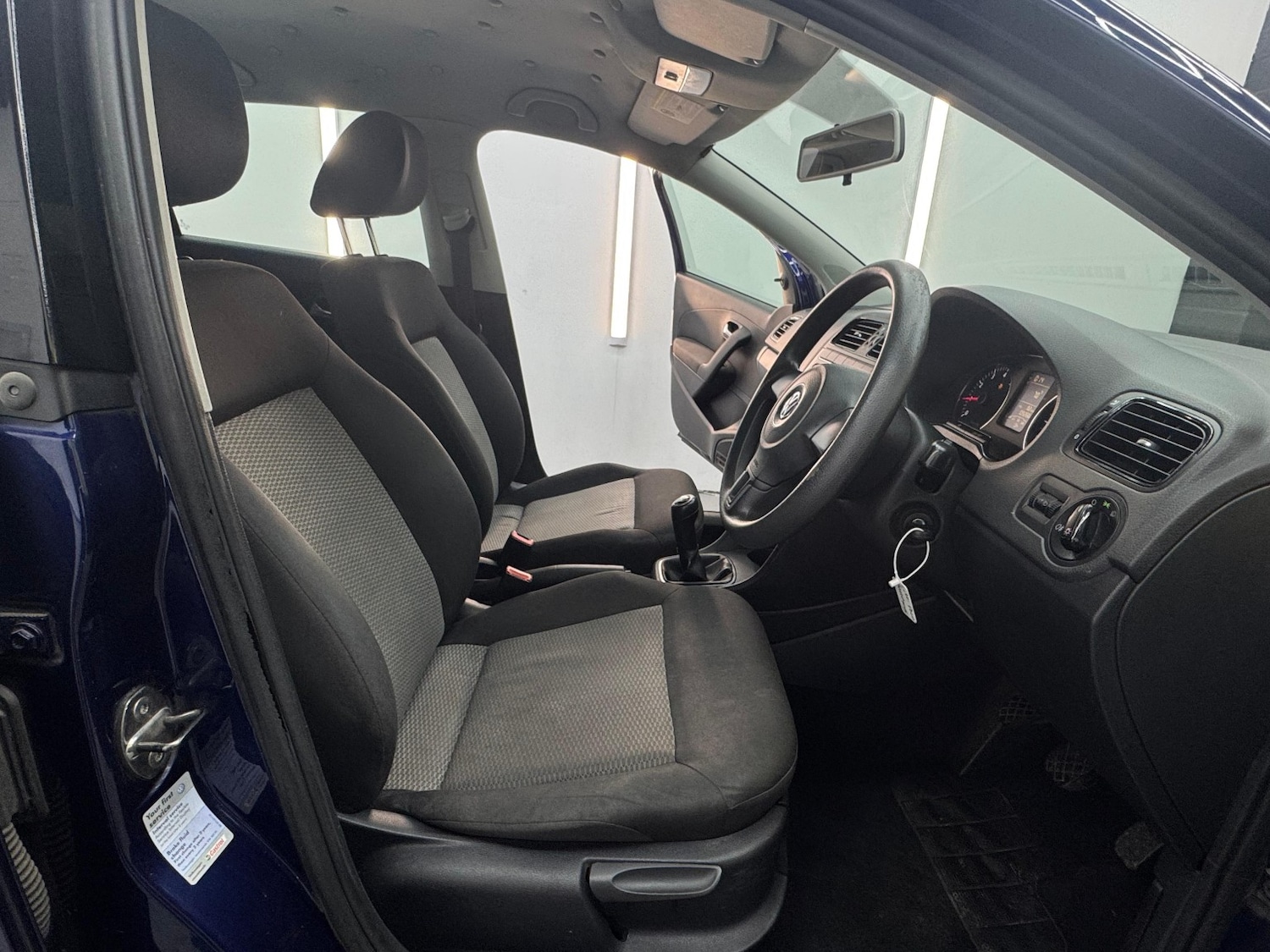 Used Volkswagen Polo 2010 for sale - 76941751: Photo 12