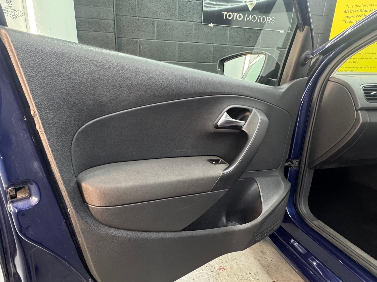 Used Volkswagen Polo 2010 for sale - 76941751: Photo 22