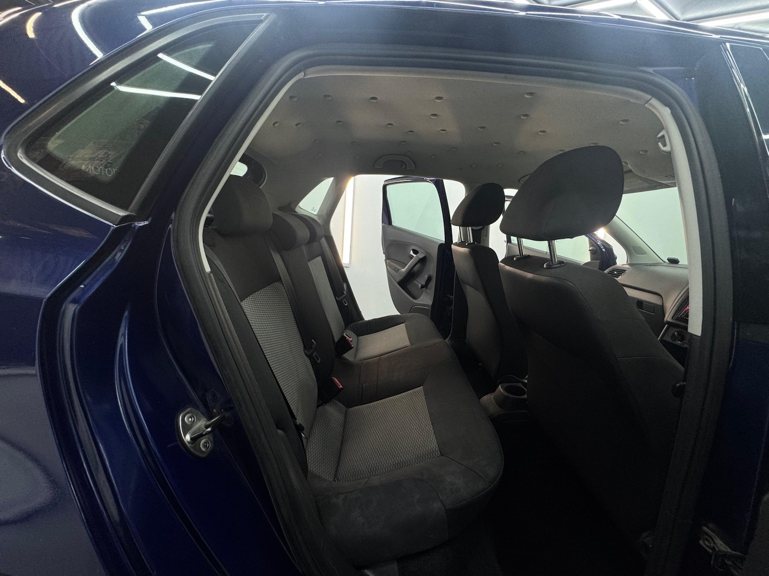 Used Volkswagen Polo 2010 for sale - 76941751: Photo 24