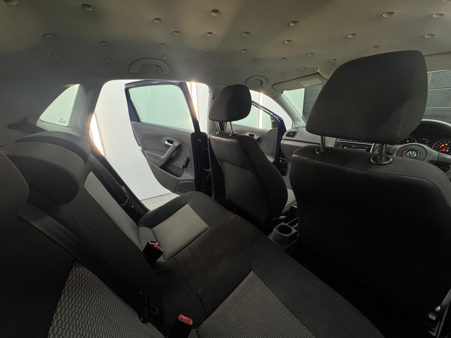 Used Volkswagen Polo 2010 for sale - 76941751: Photo 25