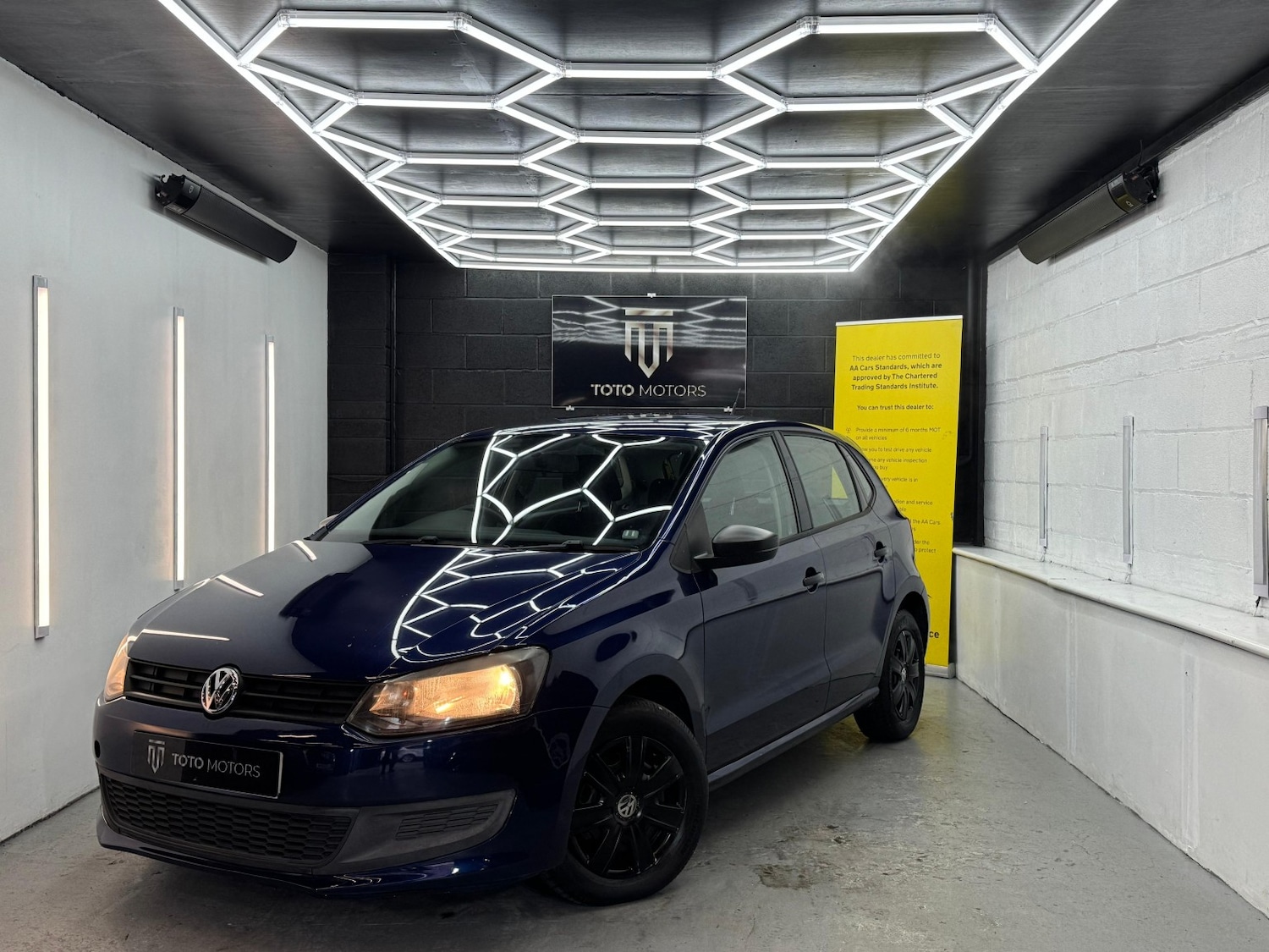 Used Volkswagen Polo 2010 for sale - 76941751: Photo 3