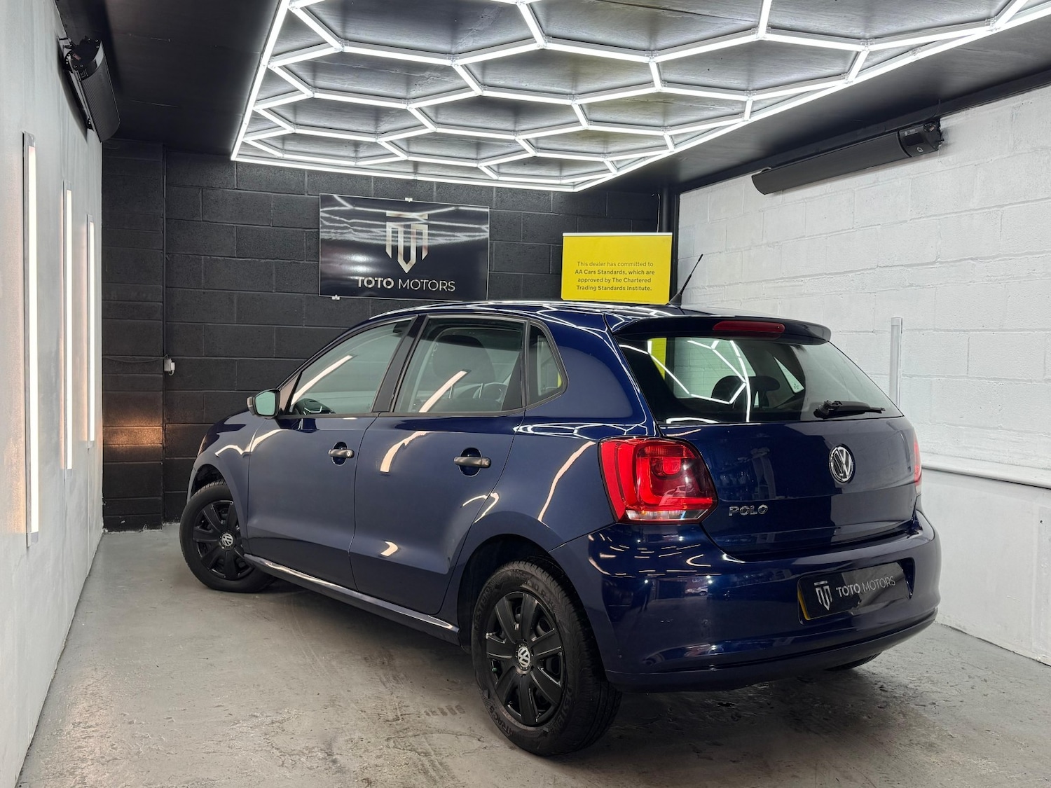 Used Volkswagen Polo 2010 for sale - 76941751: Photo 9