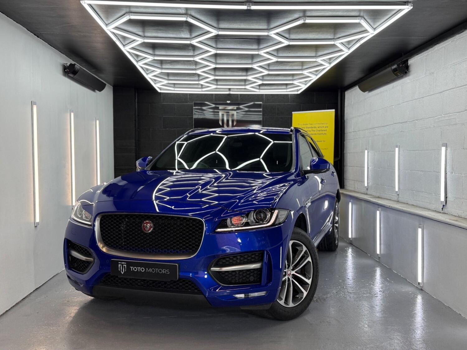 Used Jaguar F-Pace 2019 for sale - 77145175: Photo 3