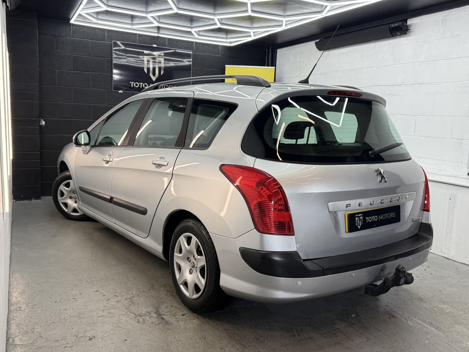 Used Peugeot 308 SW 2011 for sale - 76257652: Photo 11