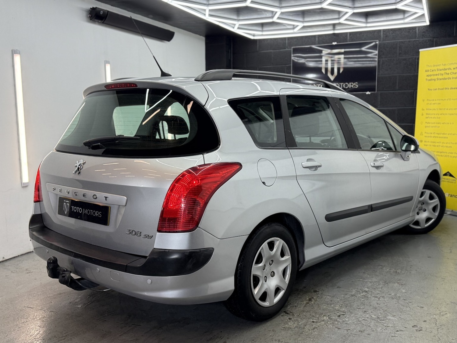 Used Peugeot 308 SW 2011 for sale - 76257652: Photo 12