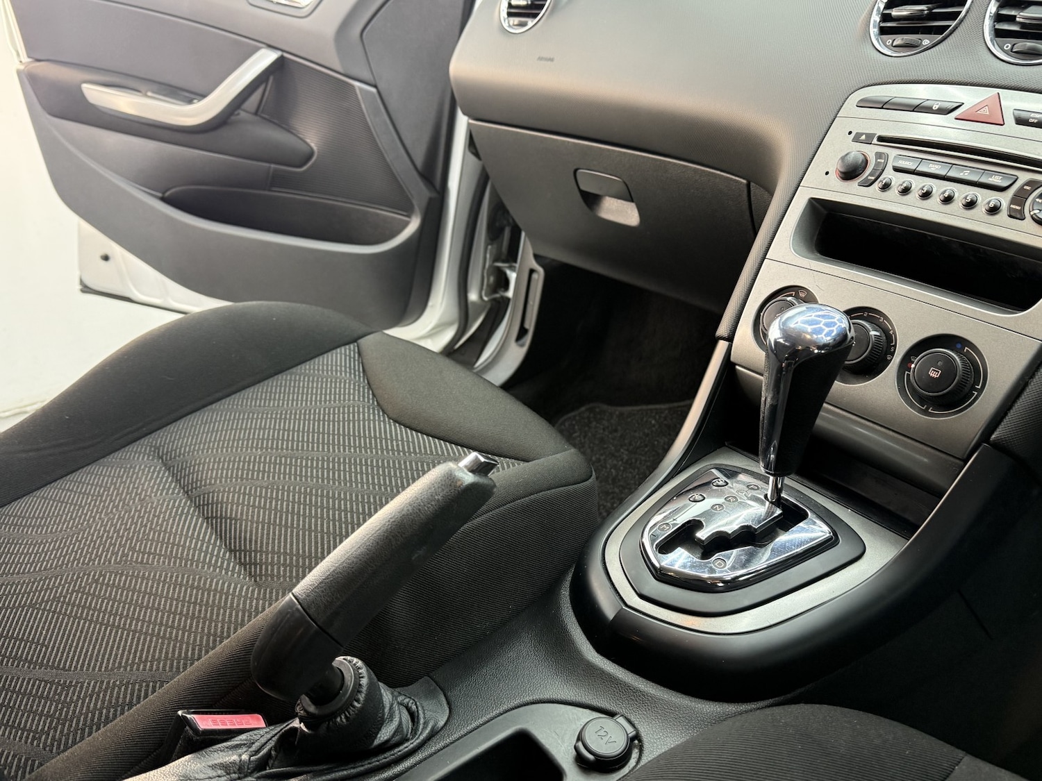 Used Peugeot 308 SW 2011 for sale - 76257652: Photo 17