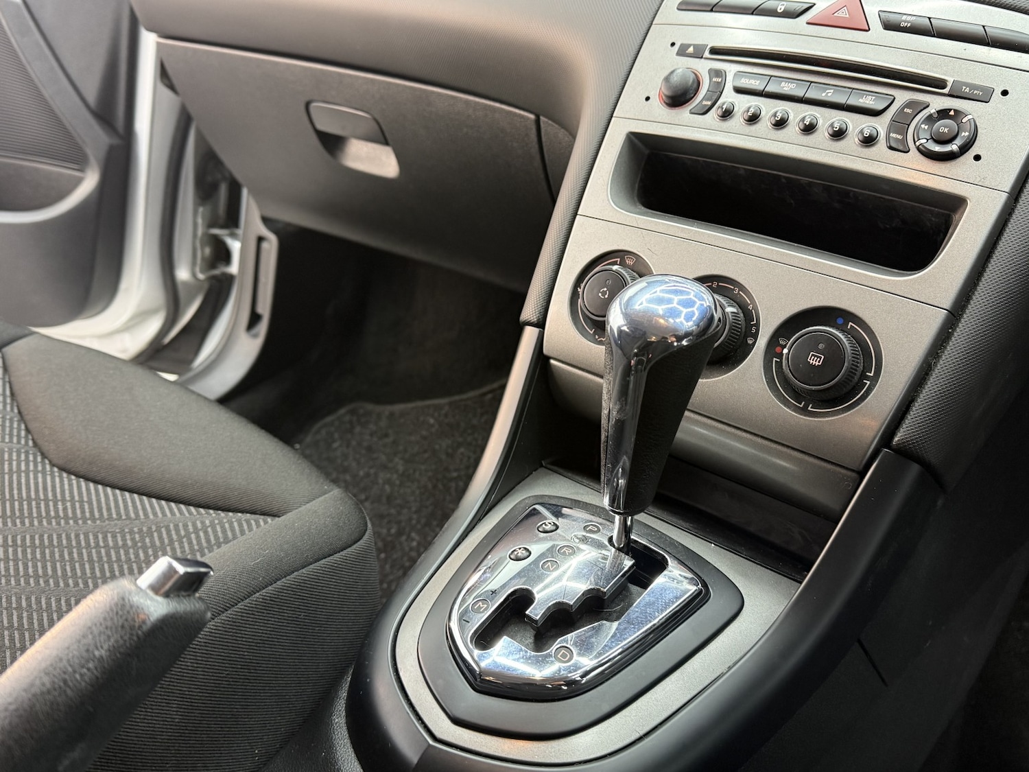 Used Peugeot 308 SW 2011 for sale - 76257652: Photo 18