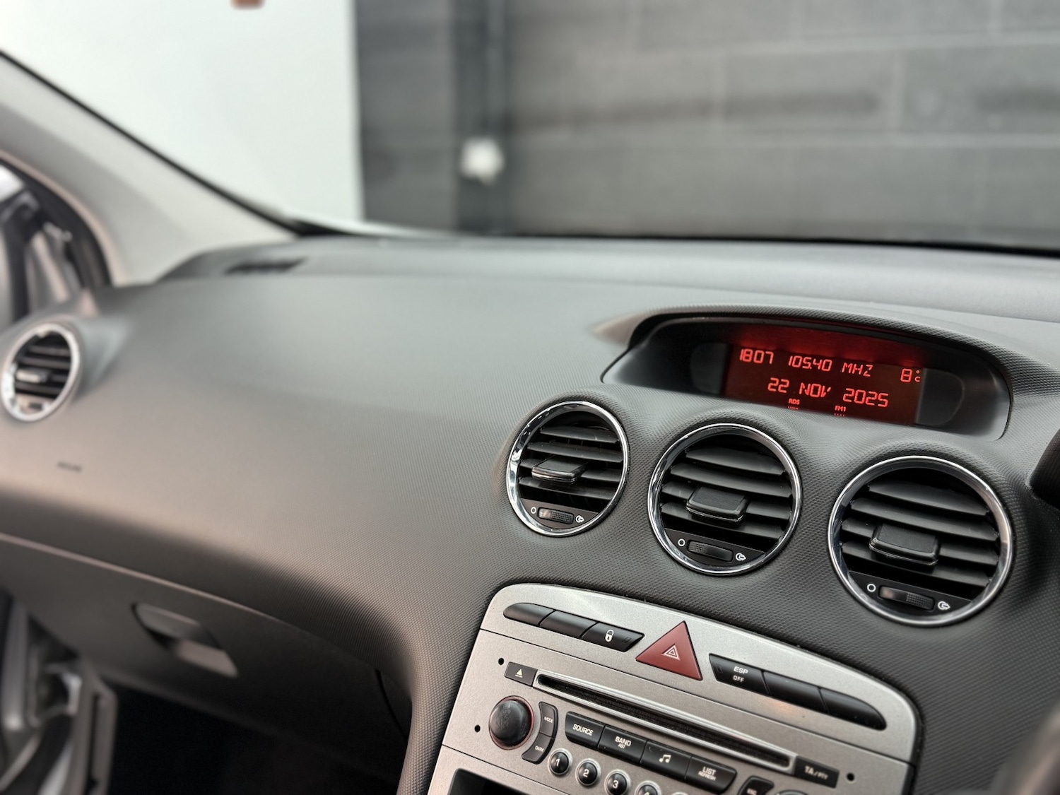 Used Peugeot 308 SW 2011 for sale - 76257652: Photo 19