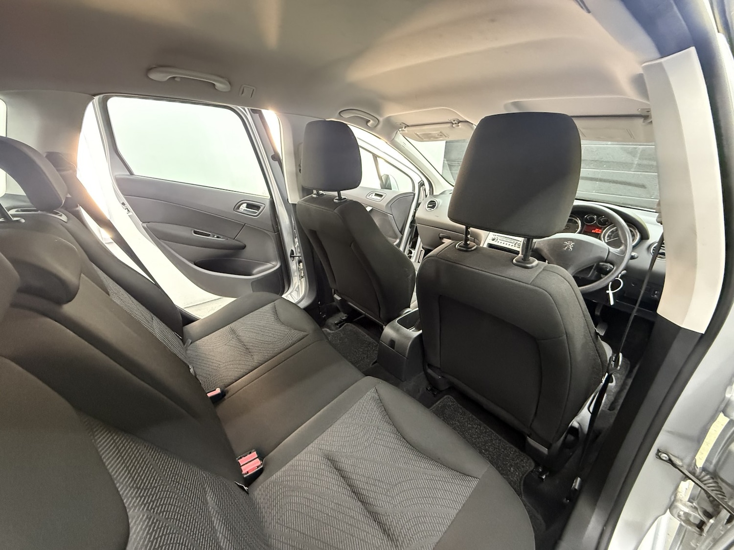 Used Peugeot 308 SW 2011 for sale - 76257652: Photo 22