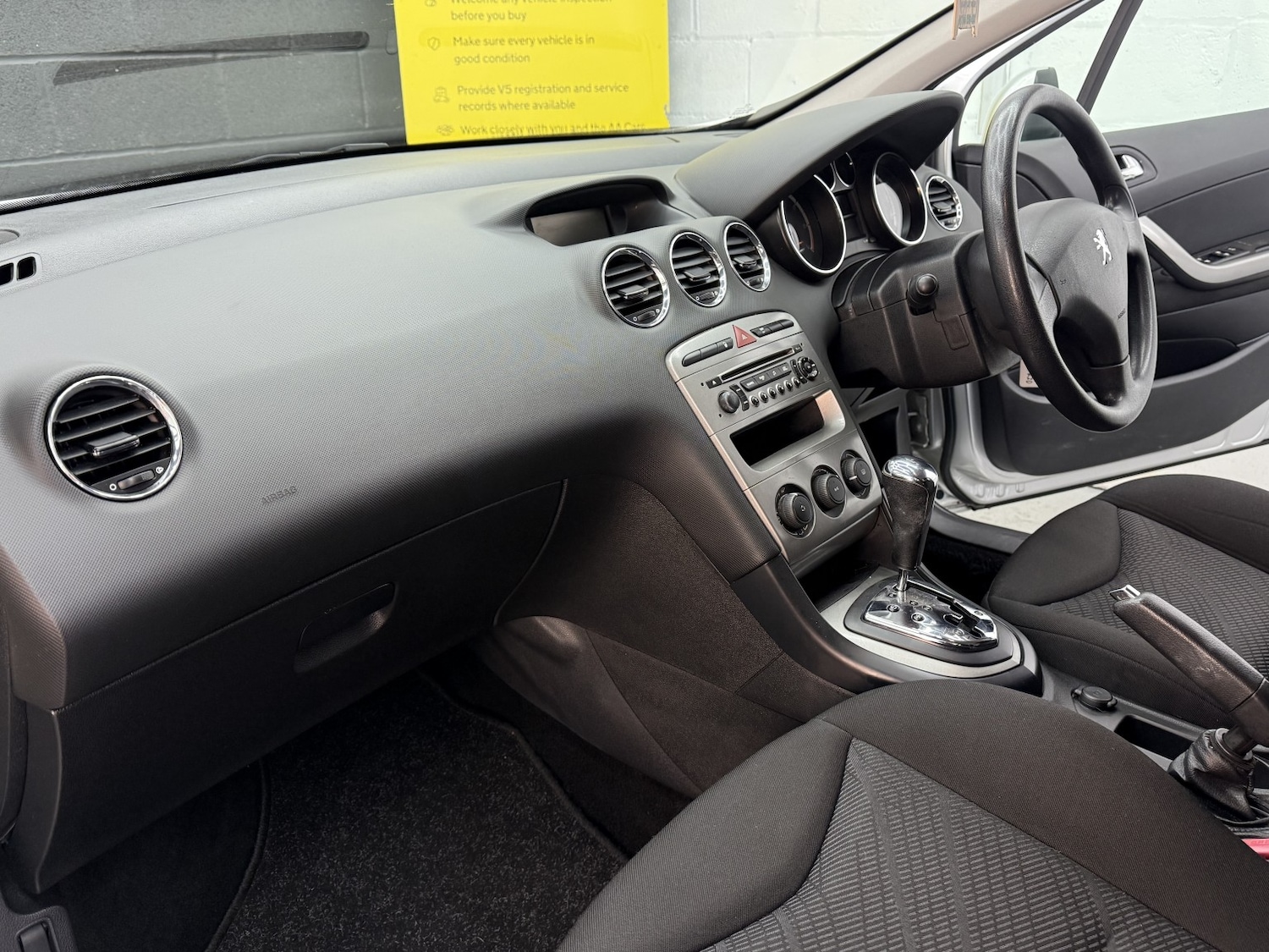 Used Peugeot 308 SW 2011 for sale - 76257652: Photo 29