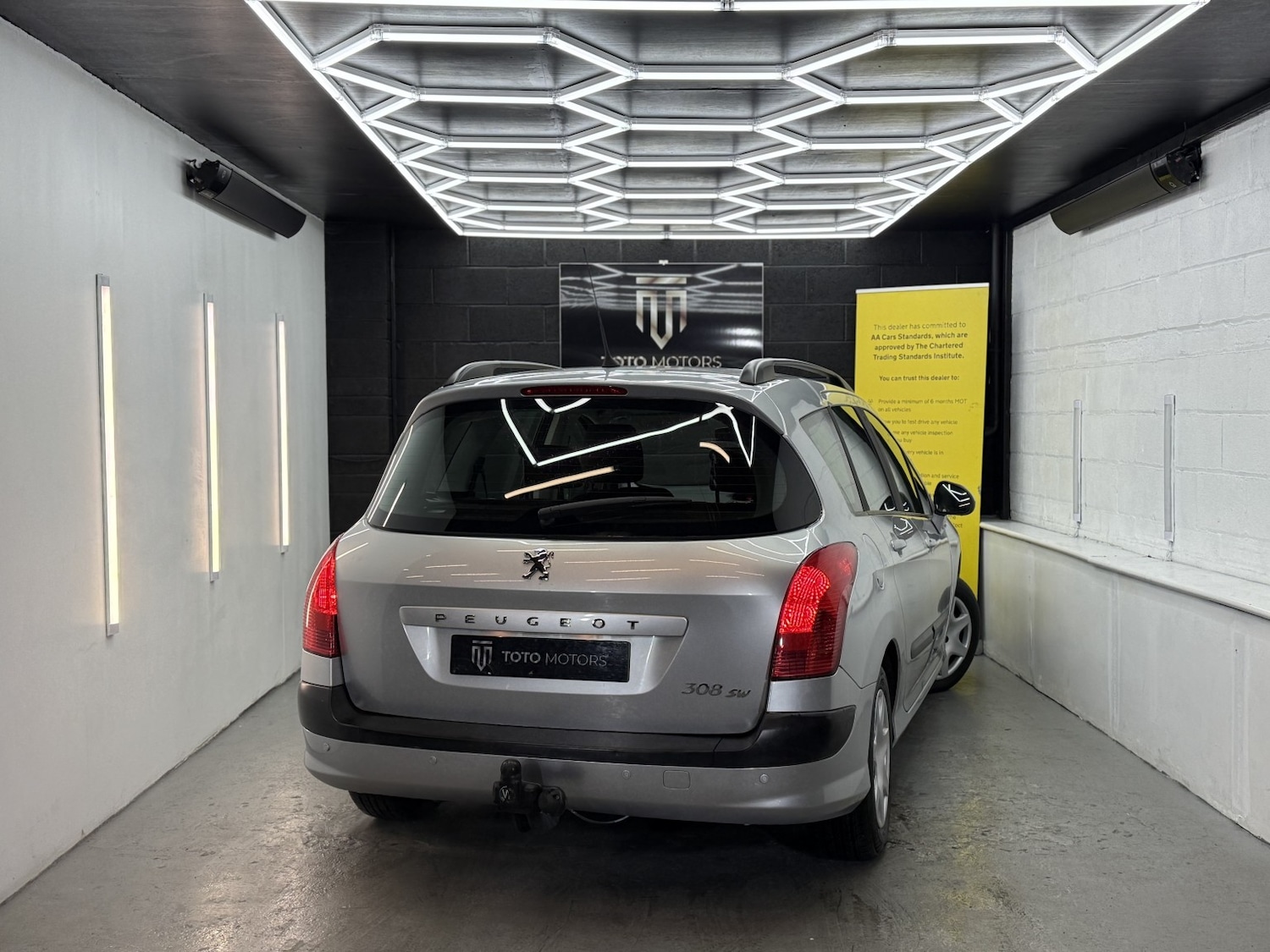 Used Peugeot 308 SW 2011 for sale - 76257652: Photo 9