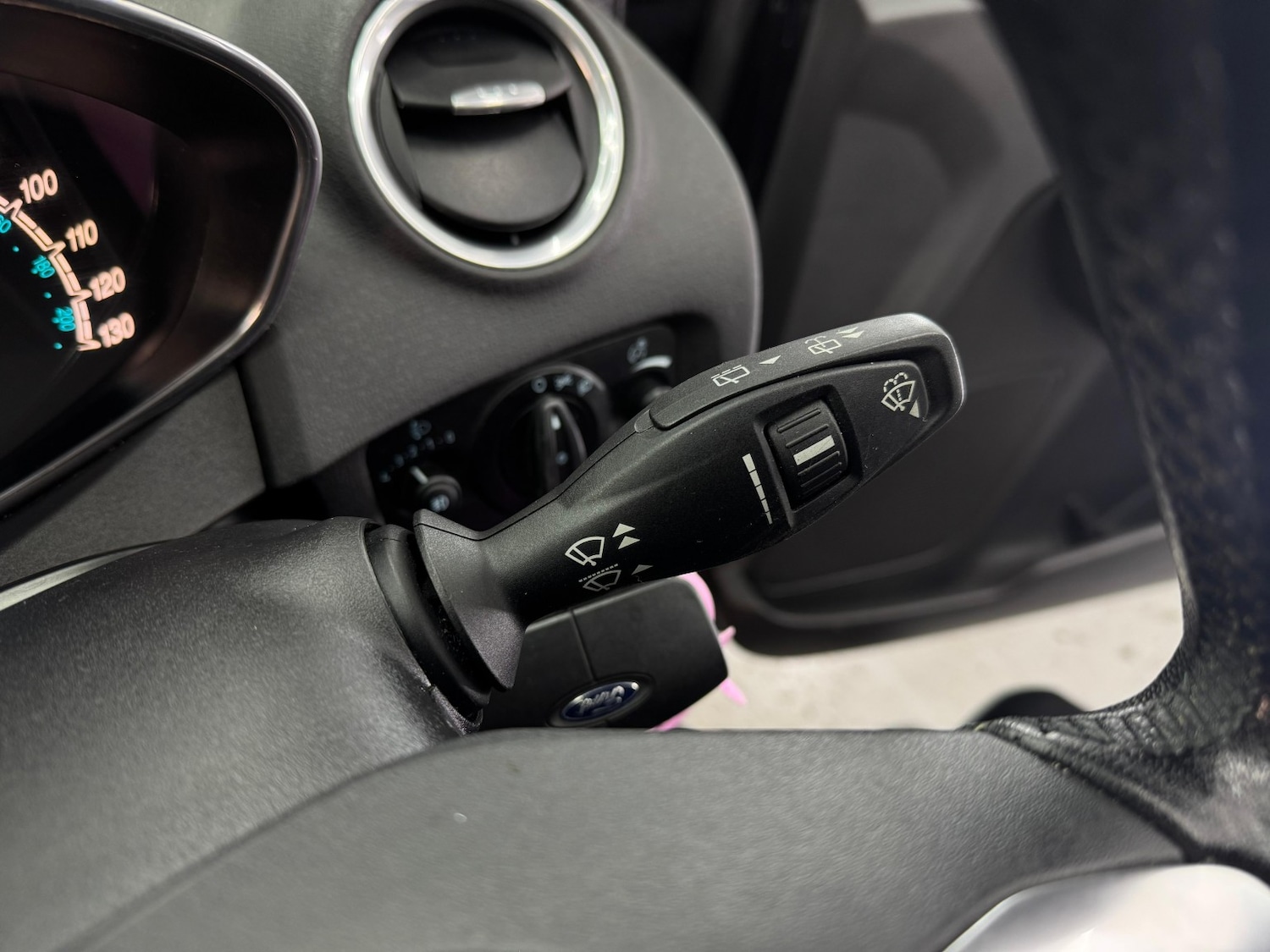 Used Ford Fiesta 2015 for sale - 77145168: Photo 24