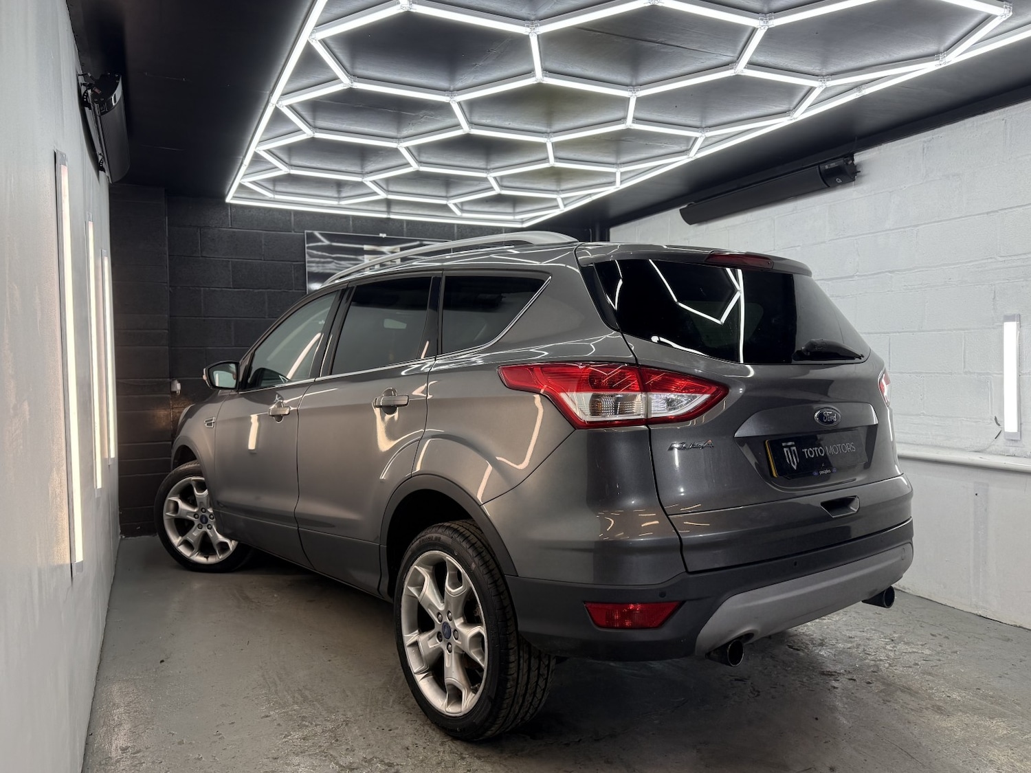 Used Ford Kuga 2014 for sale - 77319825: Photo 13