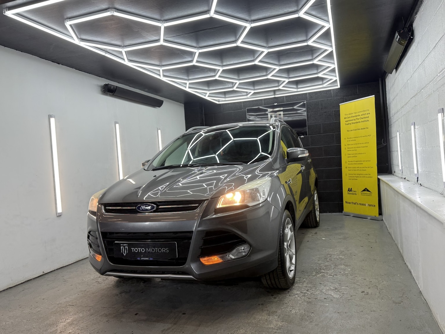 Used Ford Kuga 2014 for sale - 77319825: Photo 6