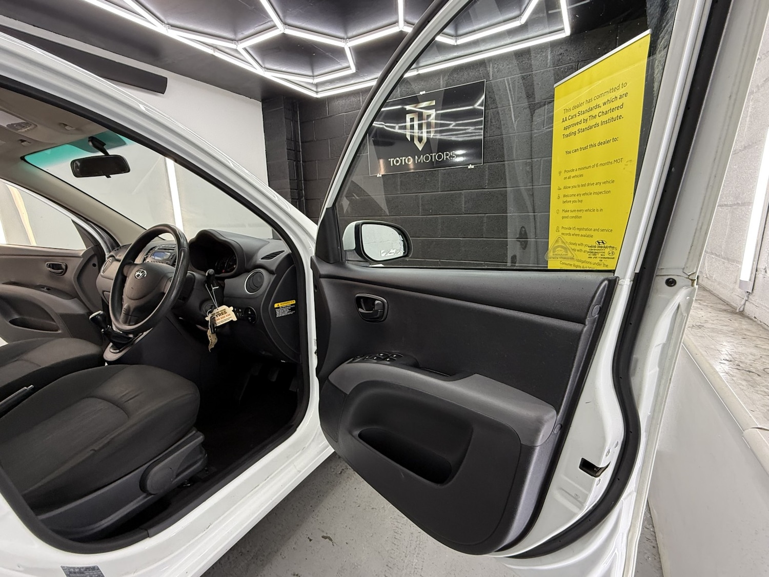 Used Hyundai i10 2013 for sale - 77145166: Photo 17