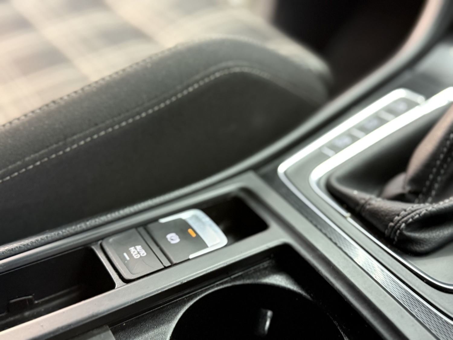 Used Volkswagen Golf 2014 for sale - 77145164: Photo 32