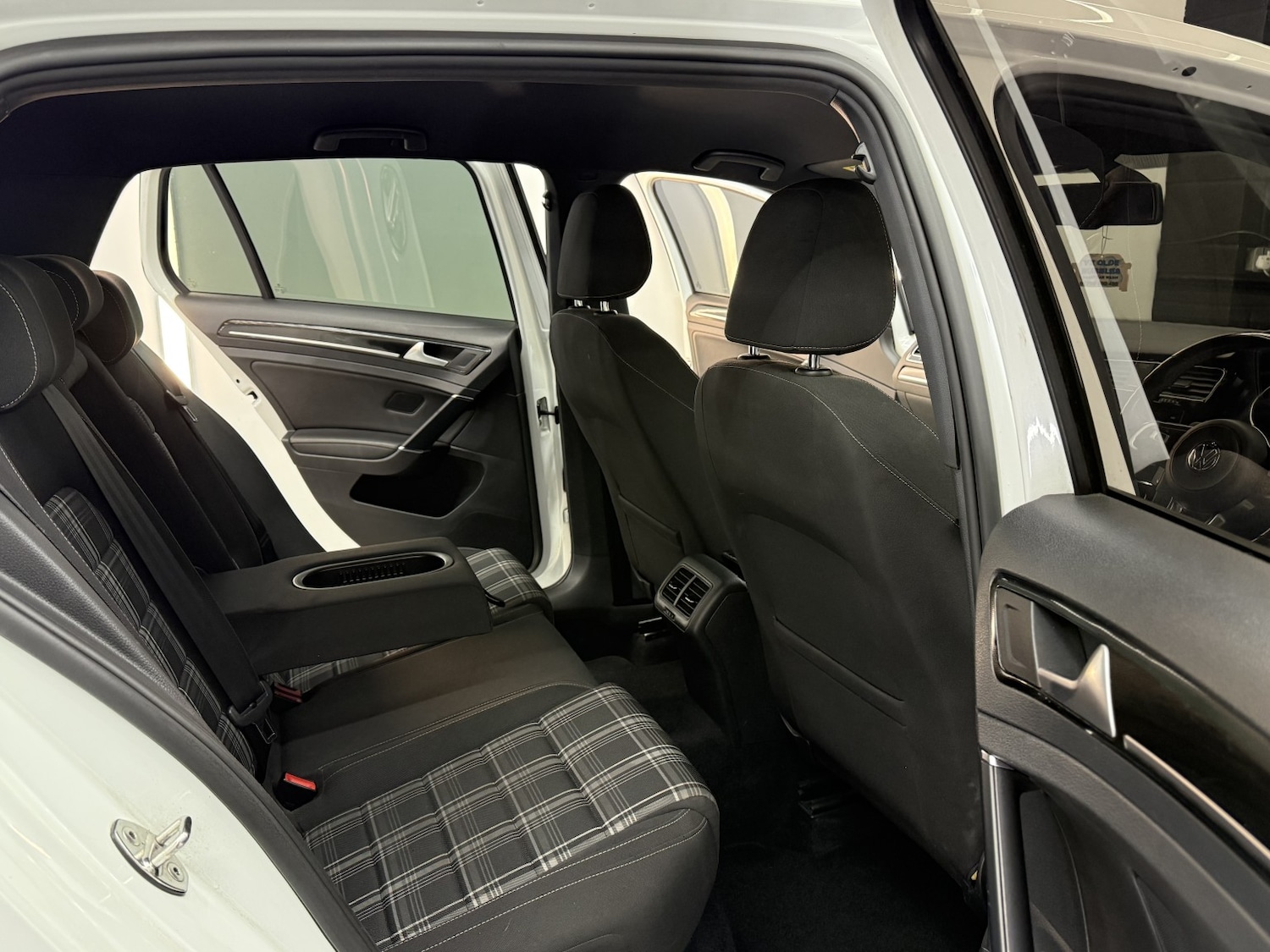 Used Volkswagen Golf 2014 for sale - 77145164: Photo 35