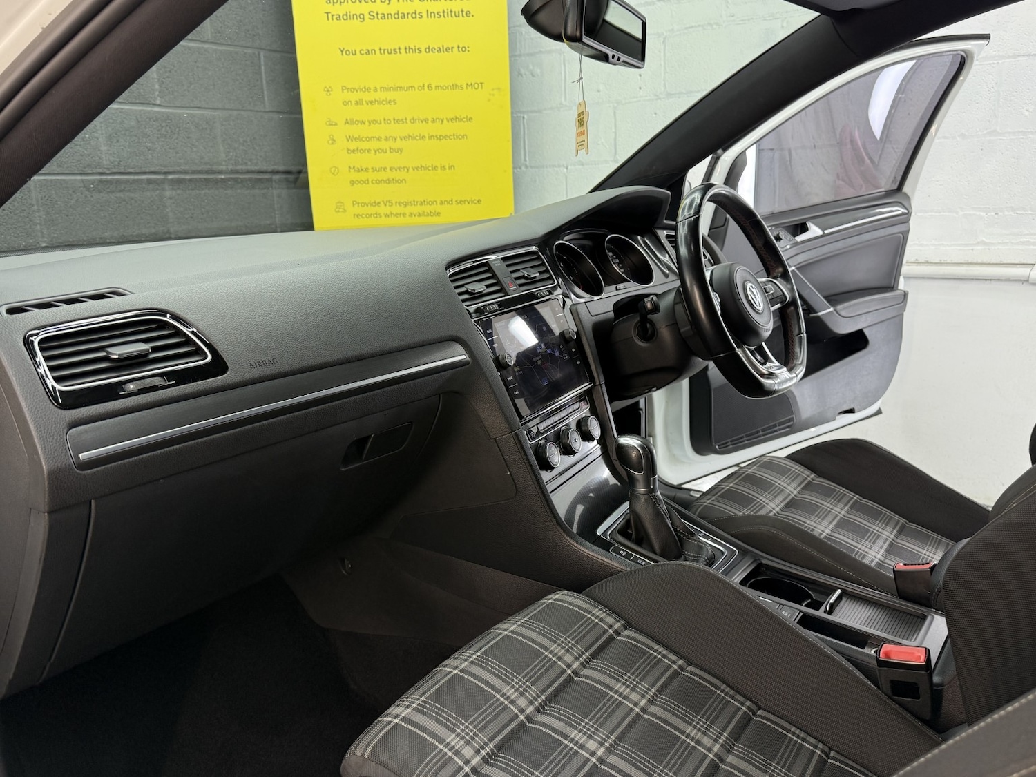 Used Volkswagen Golf 2014 for sale - 77145164: Photo 47