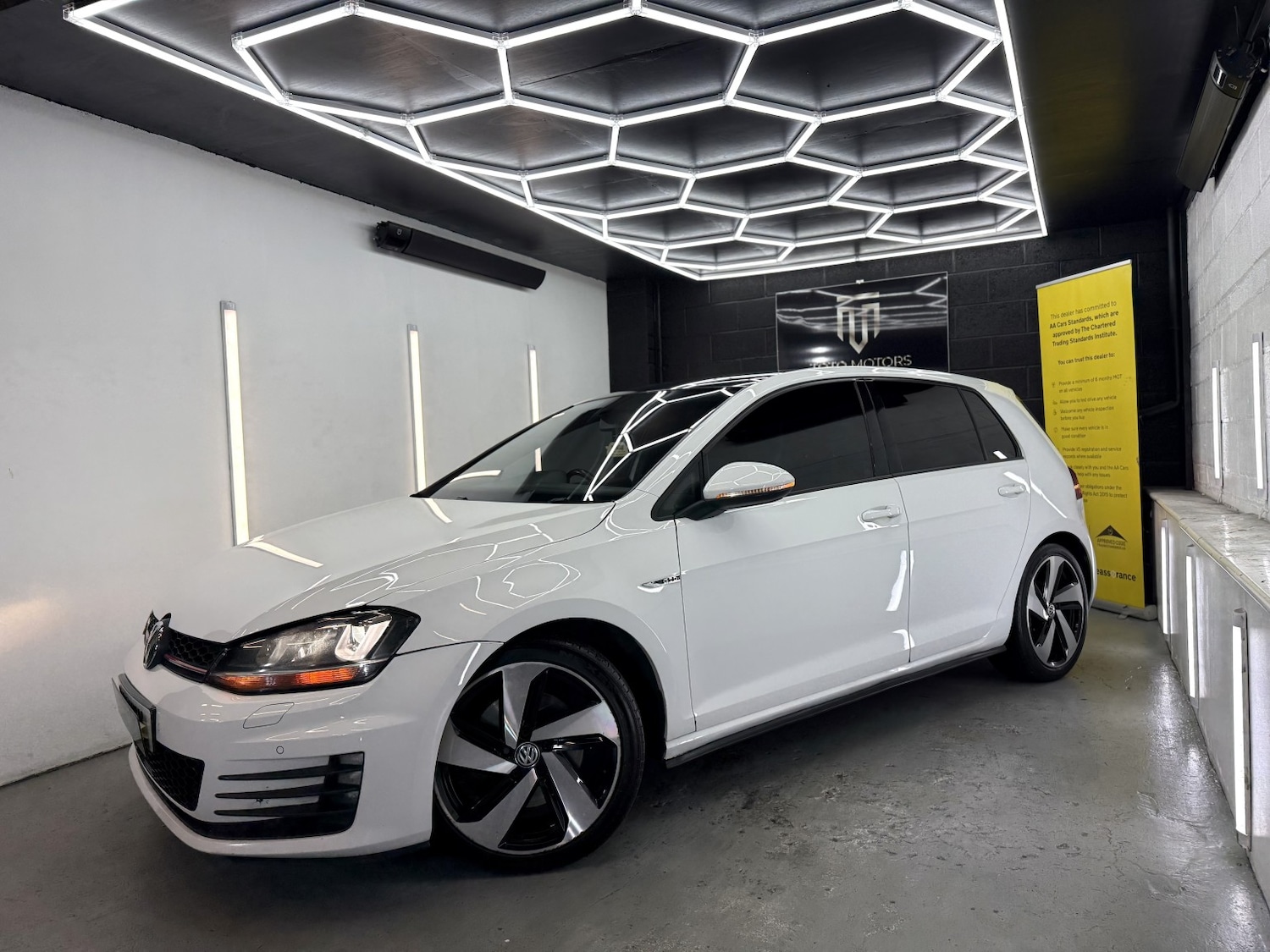 Used Volkswagen Golf 2014 for sale - 77145164: Photo 7