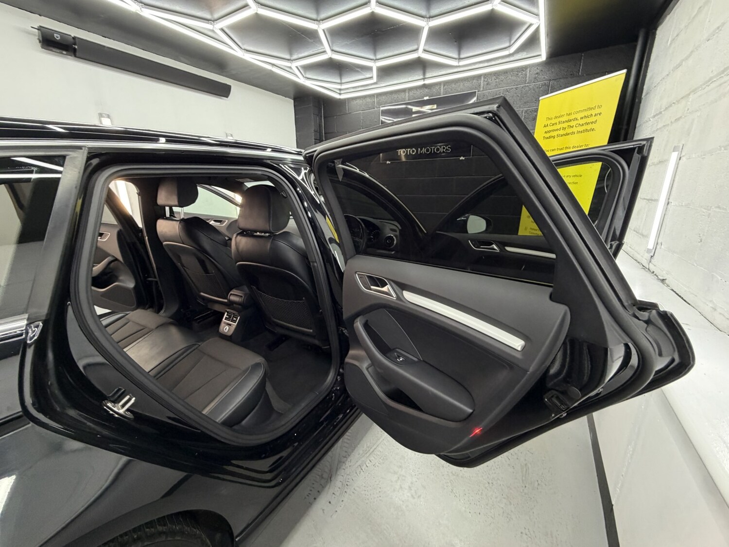 Used Audi A3 2016 for sale - 77802636: Photo 32