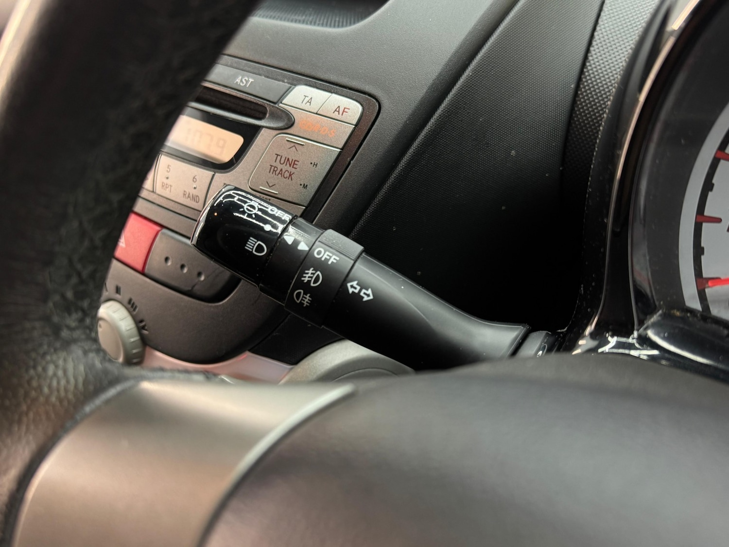 Used Toyota AYGO 2013 for sale - 77145160: Photo 21