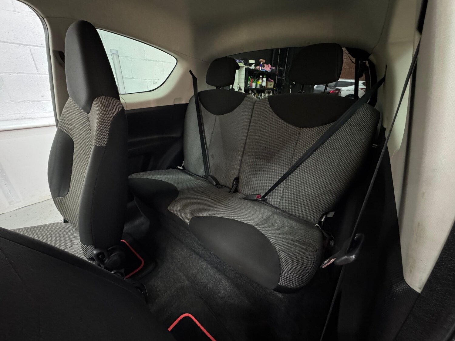 Used Toyota AYGO 2013 for sale - 77145160: Photo 32