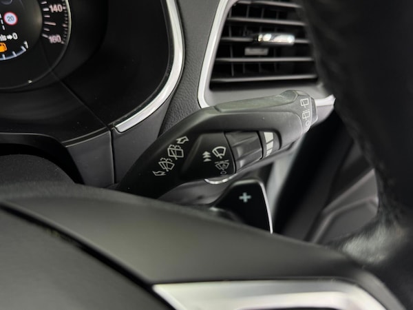Used Ford S-Max 2018 for sale - 76142490: Photo 19