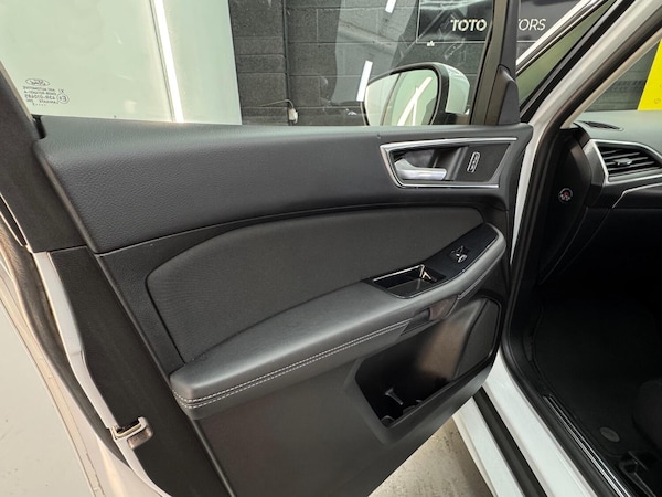 Used Ford S-Max 2018 for sale - 76142490: Photo 35