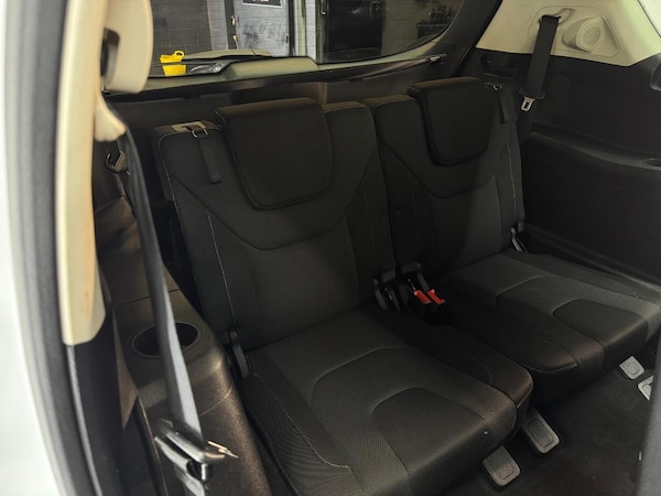 Used Ford S-Max 2018 for sale - 76142490: Photo 39